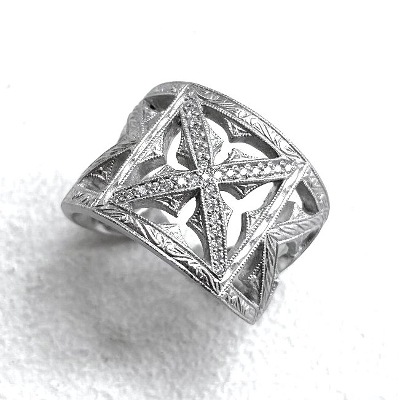 SMALL GOTHIC CROSS WRAP COLLECTION RING platinum