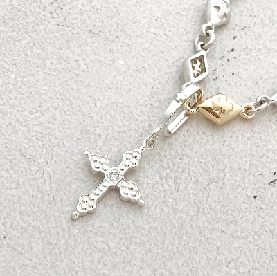 TINY GOTHIC CROSS Silver PENDANT / Zirconia