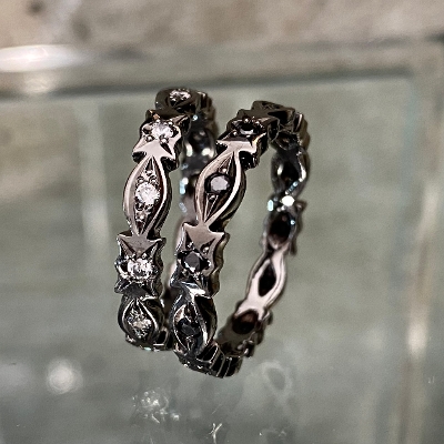 TINY ANTIQUE RENAISSANCE BAND / SILVER / ZIRCONIA / BLACK RUTHENIUM