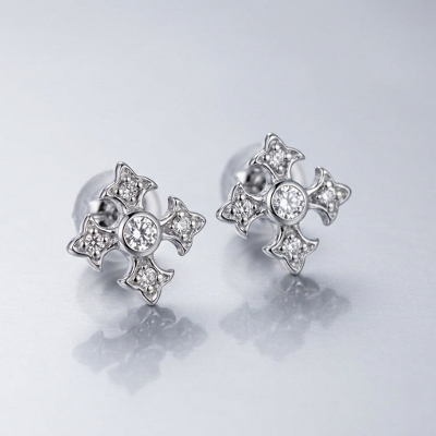 SMALL FANCY CROSS STUD PIERCE 18k White Gold / DIAMONDS