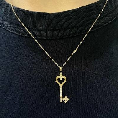 PETITE GOTHIC PRINCESS HEART KEY NECKLACE