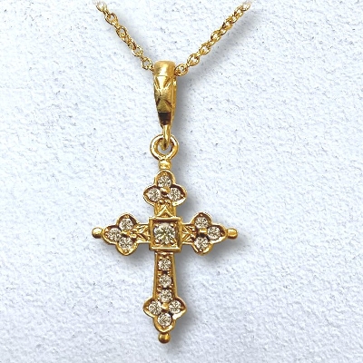 MINI GOTHIC CROSS NECKLACE