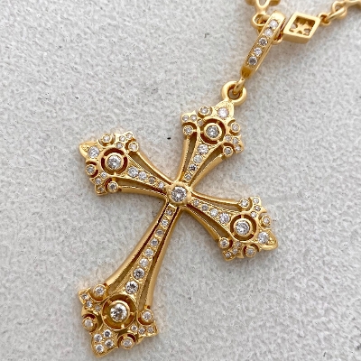 MEDIUM FANCY GOTHIC PENDANT 18k Yellow Gold / DIAMONDS