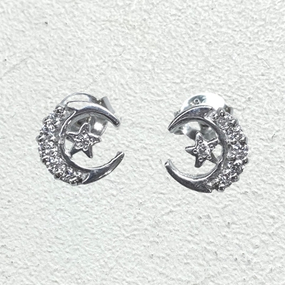 CRESCENT MOON PIERCE (ONE FOR PAIR)