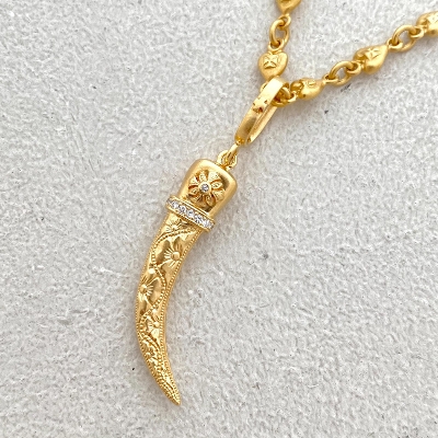 SMALL CLAW PENDANT 18k Yellow Gold / DIAMONDS