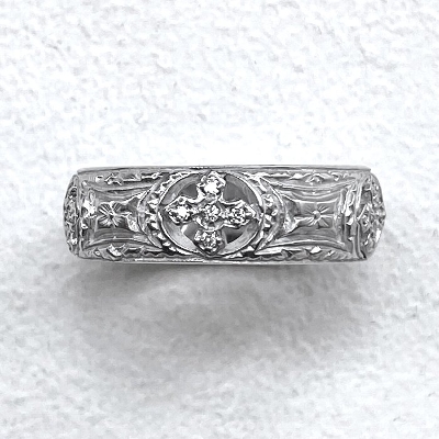 SMALL FLAT ENGRAVED BAND W/PRINCESS ROUND with dia