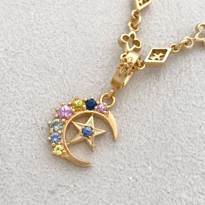 CRESCENT MOON / STAR PENDANT 18k Yellow Gold / Multi Color Sapphire