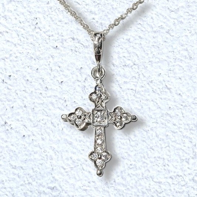 MINI GOTHIC CROSS NECKLACE