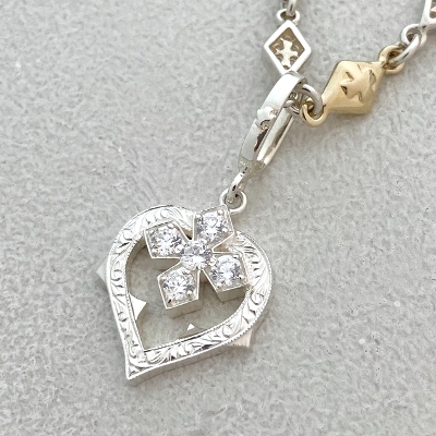 OPEN HEART PRINCESS CROSS PENDANT Silver / Zirconia