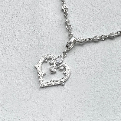 SMALL FDL GOTHIC  HEART PENDANT