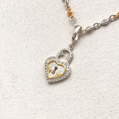 SMALL HEART LOCK PENDANT