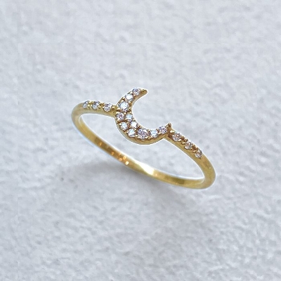 TINY SERISE MOON RING