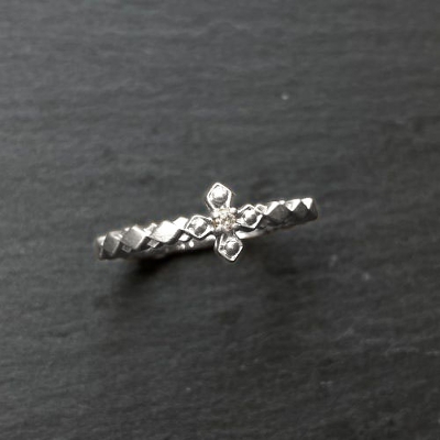 TINY PRINCESS BAND / 18k White Gold / Platinum / DIAMOND