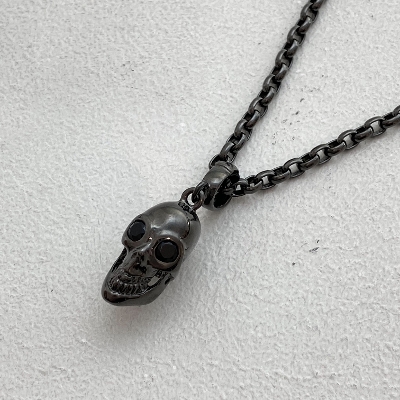 HEAVY SKULL PENDANT/ONYX EYES BLACK RUTHENIUM