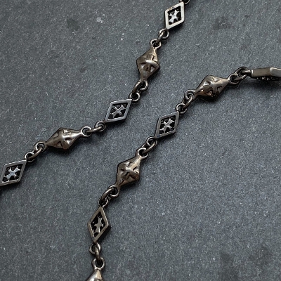 MIXED DIAMOND SHAPED/CROSS OPEN/SOLID LINK/BLACK RUTHENIUM/19inch(47cm)